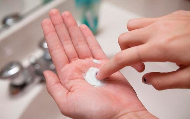 ngagunakeun baking soda di imah